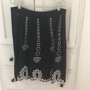 Anthropologie skirt navy and white 10